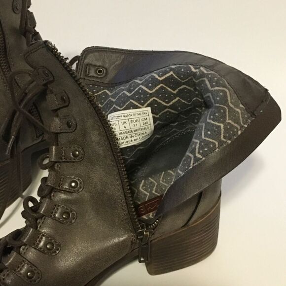 Billabong March to the Sea Lace Up Boots 6 - Picture 5 of 6